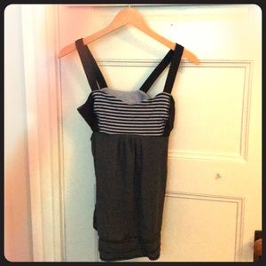 Lululemon exercise top